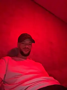 Lionayowe online show from April 5, 8:59 pm