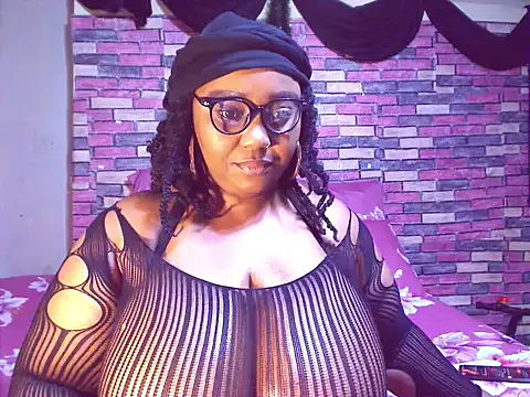 BustySavita online show from May 5, 10:29 am