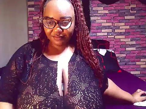 Snapshot of BustySavita chatting on March 5, 3:29 pm BustySavita online show from March 5, 3:29 pm