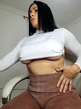 lissglow online show from March 20, 10:18 pm
