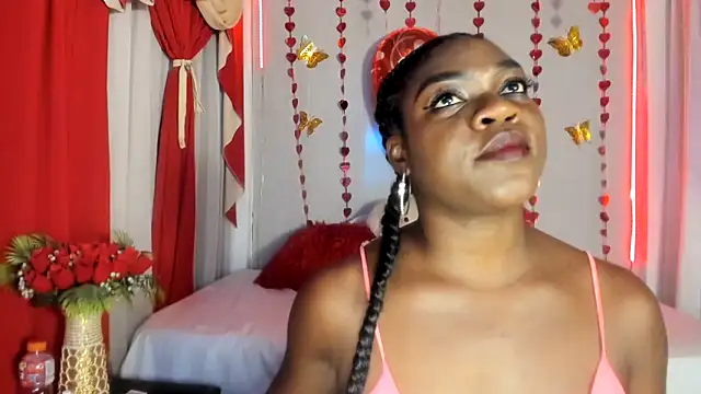 Snapshot of Emabland2 chatting on March 3, 6:42 am Emabland2 online show from March 3, 6:42 am