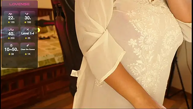 Snapshot of sneha_hussy chatting on November 22, 10:19 pm sneha hussy online show from November 22, 10:19 pm