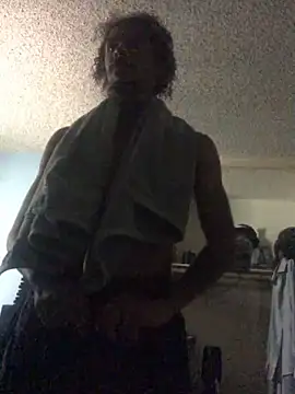 iAmNukka187 online show from December 5, 9:00 pm