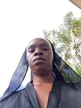 LuciousLips96 online show from June 7, 8:52 am