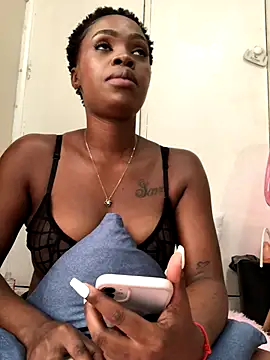 LuciousLips96 online show from January 9, 7:37 am