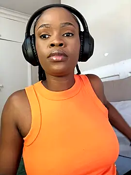 LuciousLips96 online show from September 25, 9:48 am