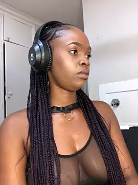 LuciousLips96 online show from September 23, 8:10 am