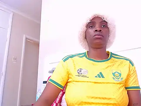 LuciousLips96 online show from July 1, 1:33 pm