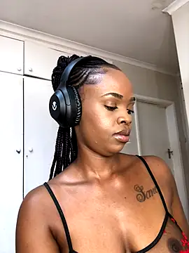 LuciousLips96 online show from September 21, 9:58 am