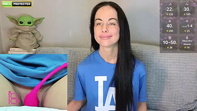 Snapshot of 3ight33nplus chatting on February 10, 12:52 am 3ight33nplus online show from February 10, 12:52 am