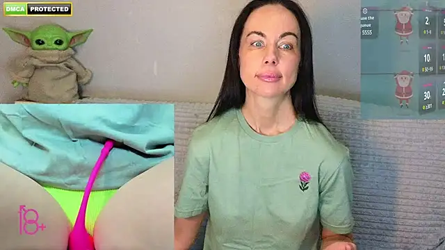 Snapshot of 3ight33nplus chatting on February 1, 11:27 pm 3ight33nplus online show from February 1, 11:27 pm