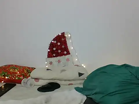 Snapshot of TRIISTAN_KING10 chatting on December 28, 12:04 am TRIISTAN KING10 online show from December 28, 12:04 am