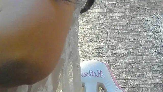 paola ih online show from May 11, 4:04 pm