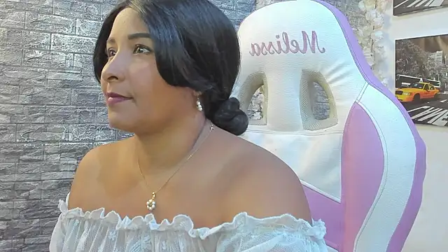 paola ih online show from February 22, 5:25 pm