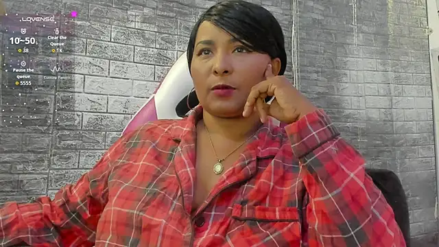 Snapshot of paola_ih chatting on July 9, 3:22 pm paola ih online show from July 9, 3:22 pm