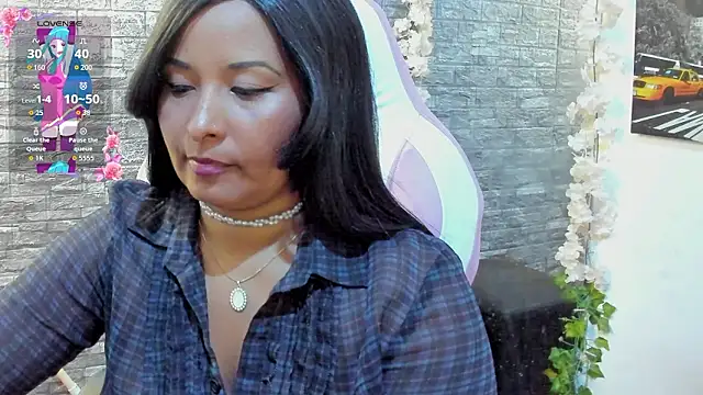 paola ih online show from March 19, 8:09 pm