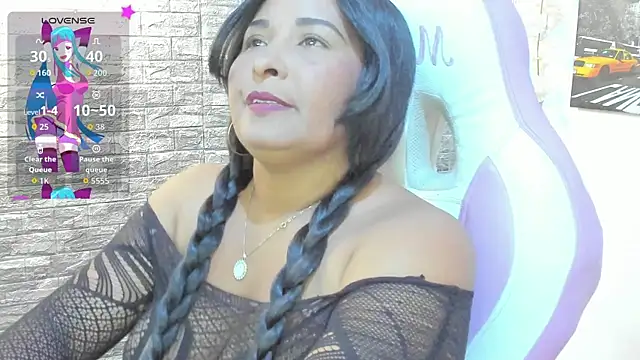 paola ih online show from April 21, 9:43 pm