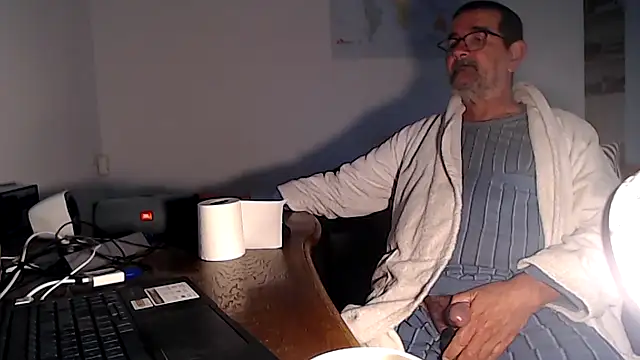 silvio-aus-luzern-CH online show from October 3, 5:53 am