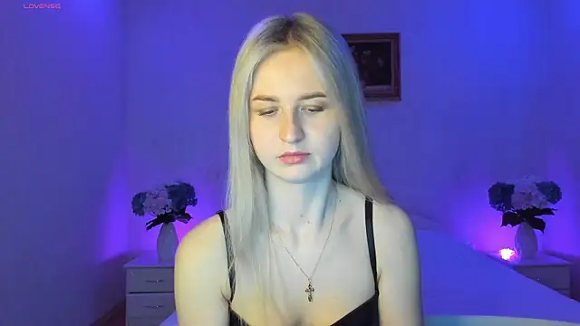 Snapshot of AnnaCarrera chatting on March 19, 8:54 pm AnnaCarrera online show from March 19, 8:54 pm