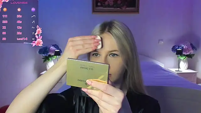 Snapshot of AnnaCarrera chatting on February 17, 8:28 pm AnnaCarrera online show from February 17, 8:28 pm