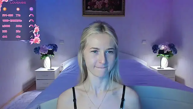 Snapshot of AnnaCarrera chatting on April 29, 8:26 pm AnnaCarrera online show from April 29, 8:26 pm