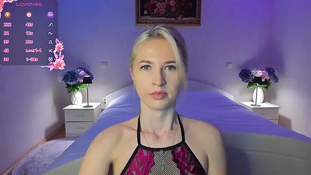 Snapshot of AnnaCarrera chatting on May 11, 7:00 pm AnnaCarrera online show from May 11, 7:00 pm