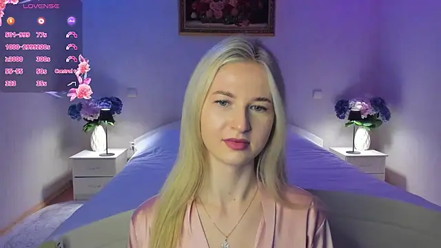 Snapshot of AnnaCarrera chatting on April 28, 8:57 pm AnnaCarrera online show from April 28, 8:57 pm