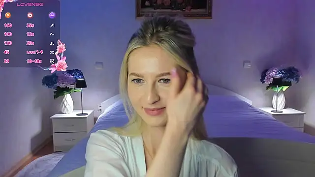 Snapshot of AnnaCarrera chatting on March 1, 8:31 pm AnnaCarrera online show from March 1, 8:31 pm