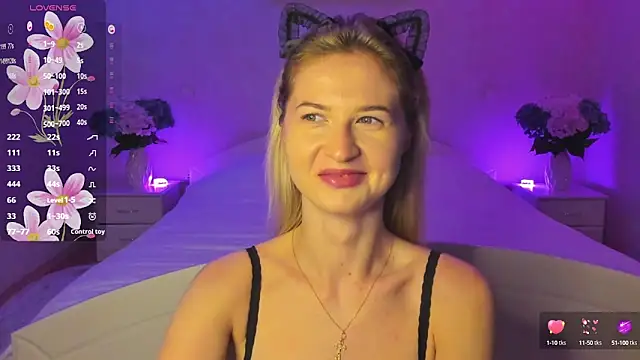 Snapshot of AnnaCarrera chatting on September 16, 6:20 pm AnnaCarrera online show from September 16, 6:20 pm