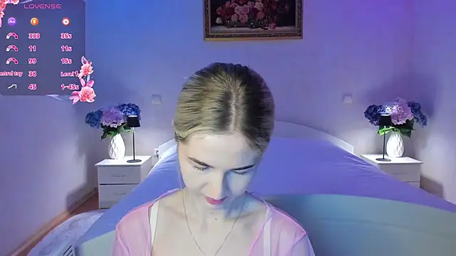 AnnaCarrera online show from April 15, 7:58 pm