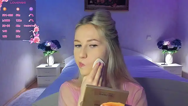 Snapshot of AnnaCarrera chatting on February 25, 9:14 pm AnnaCarrera online show from February 25, 9:14 pm