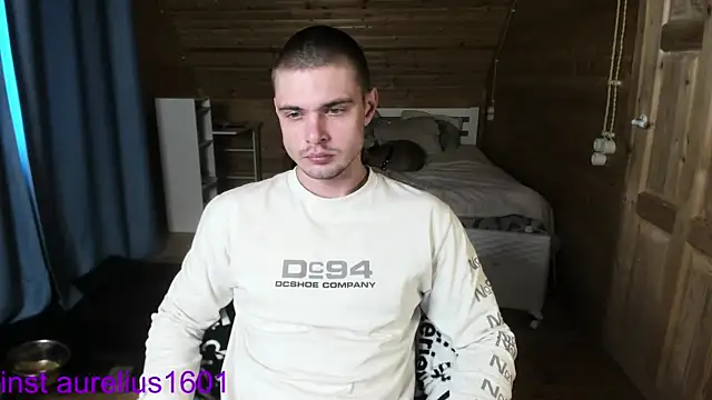 maks wolfis online show from October 30, 6:12 am