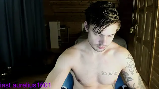 maks wolfis online show from September 25, 11:33 pm