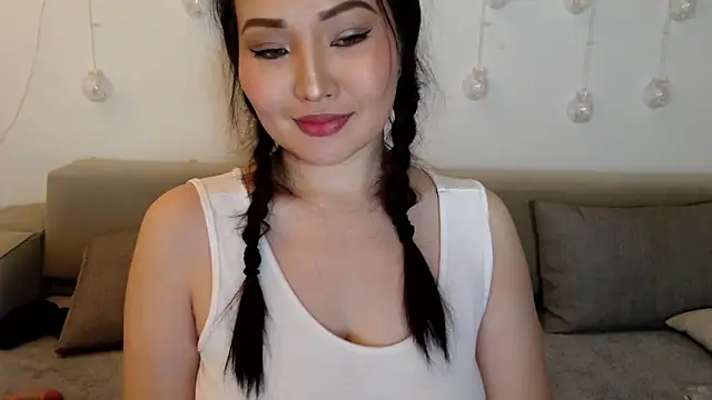 DanyMin online show from April 11, 7:45 am