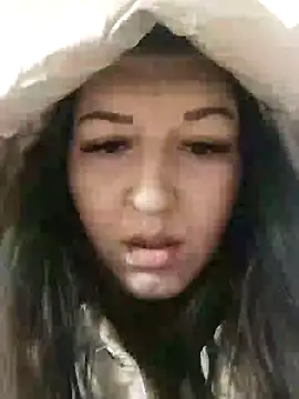 AlexandraGiogio online show from January 3, 8:01 pm