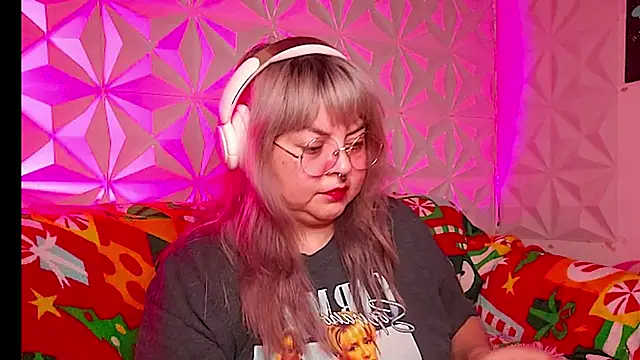 Satyn doll online show from December 23, 2:11 am