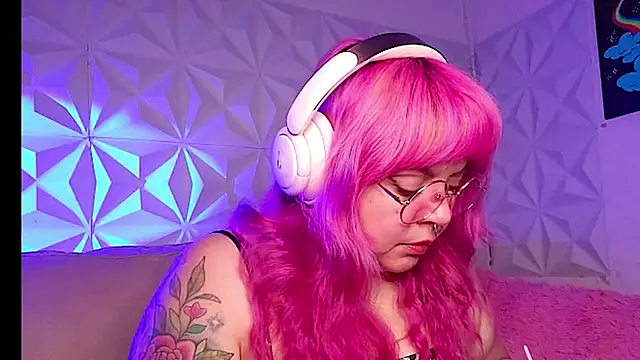 Satyn doll online show from February 8, 8:17 pm