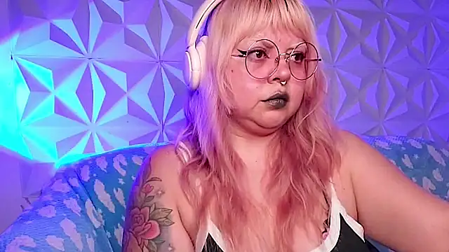 Satyn doll online show from May 3, 11:08 pm