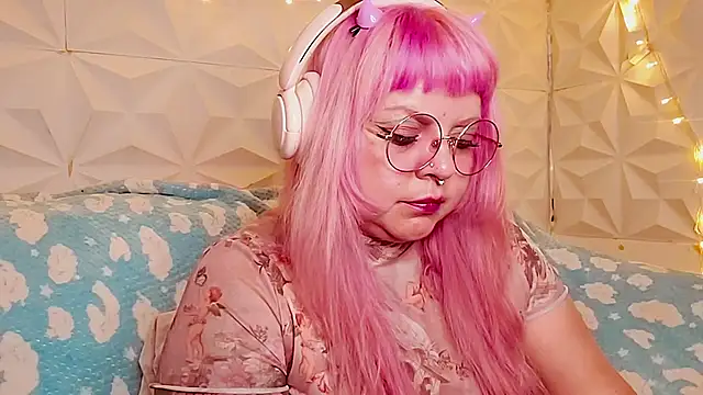 Satyn doll online show from May 24, 2:55 am