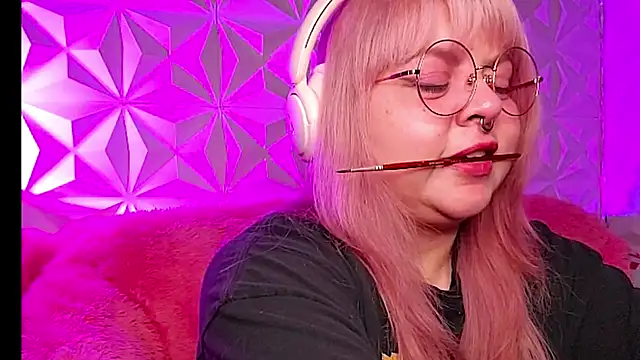 Satyn doll online show from January 14, 3:10 am