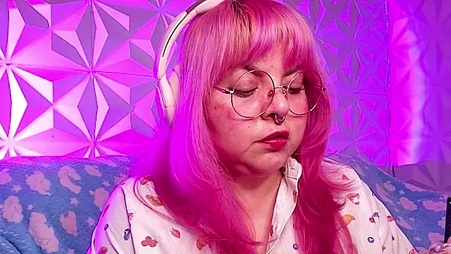 Satyn doll online show from February 17, 1:25 am