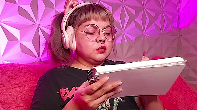 Satyn doll online show from November 22, 11:47 pm