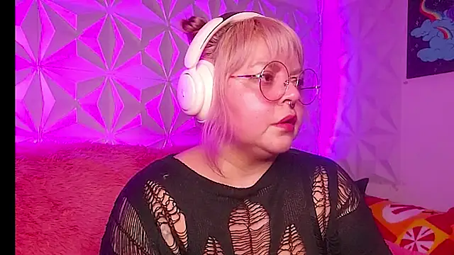 Satyn doll online show from January 17, 1:31 am