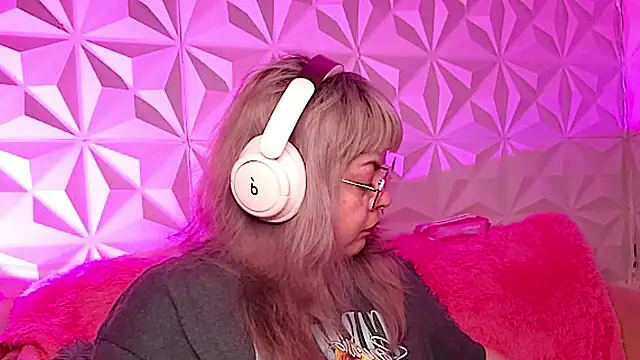 Satyn doll online show from November 27, 12:11 am