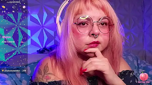 Satyn doll online show from March 22, 10:00 pm