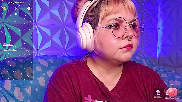 Satyn doll online show from March 14, 10:05 pm