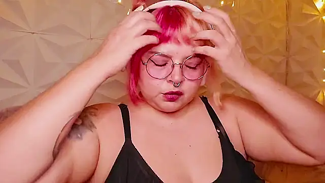 Snapshot of Satyn_doll chatting on July 10, 11:27 pm Satyn doll online show from July 10, 11:27 pm