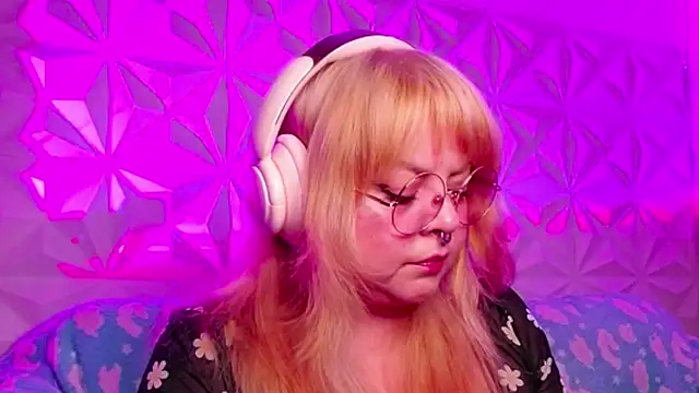 Satyn doll online show from September 30, 3:01 am