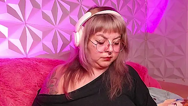 Satyn doll online show from November 21, 11:26 pm