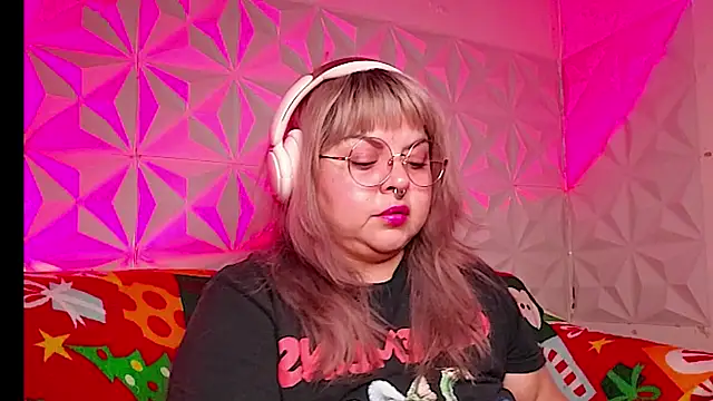 Satyn doll online show from December 16, 11:31 pm